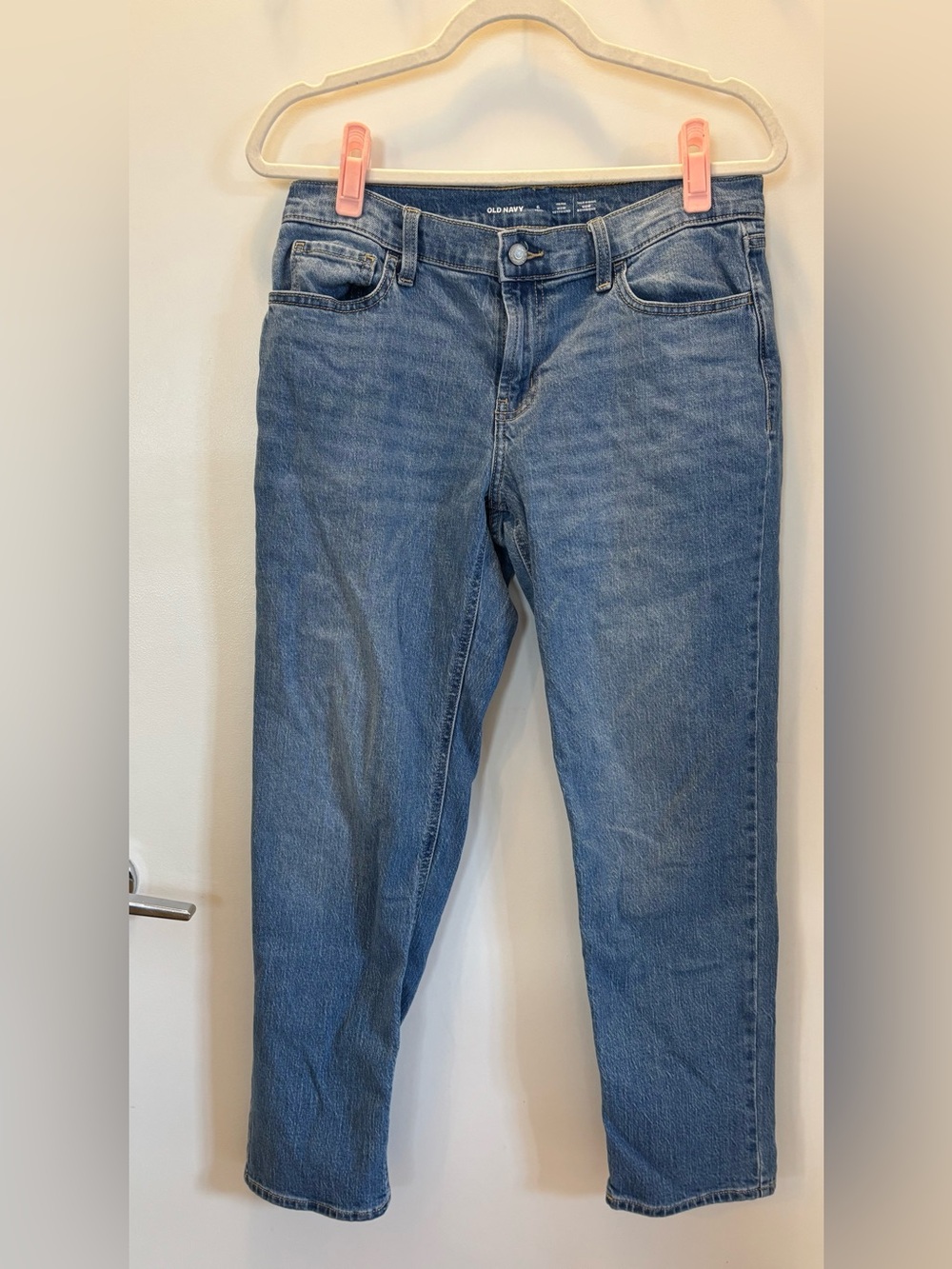 Mid-Rise Wow Boyfriend Straight Jeans